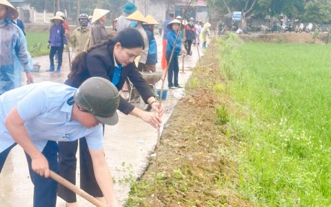 Xã Tế Thắng tổ chức trồng 80 cây hoa Ban trên tuyến đường kiểu mẫu thôn Yên Cách